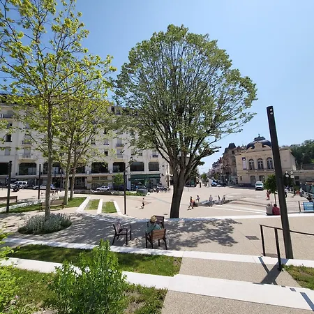 Apartment Meuble A Guyon Grand
